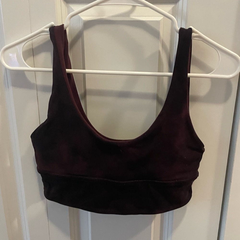Lululemon sports bra